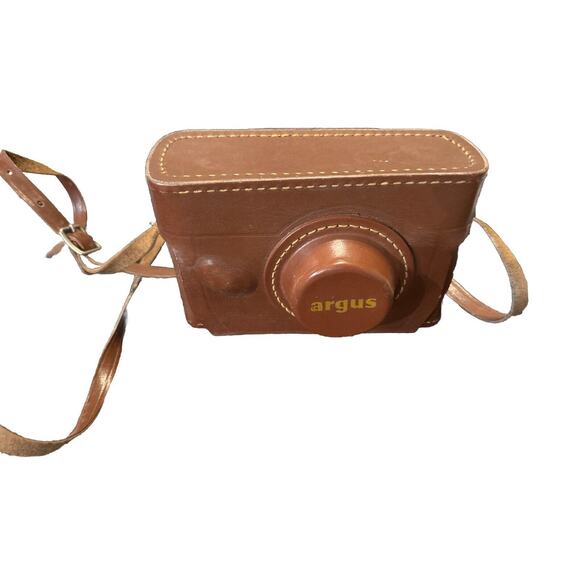 Vintage Argus 35mm Coated Cintar Lens Leather Case - Picture 7 of 7